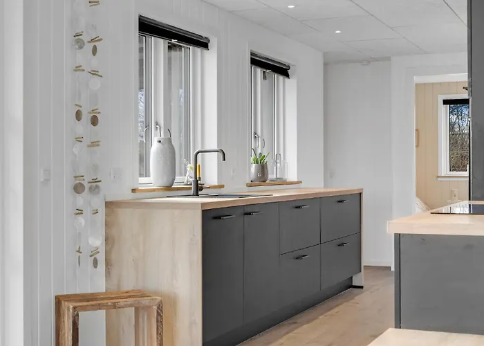 Дом отдыха Cozy In With Kitchen *